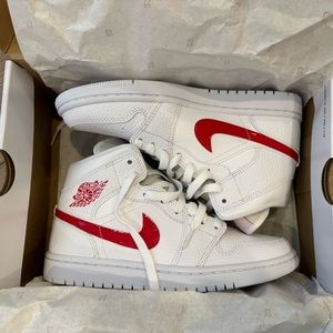 Nike Air Jordan 1 Mid